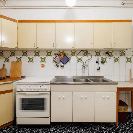 Josip R * سوبيتارسكا دراغا