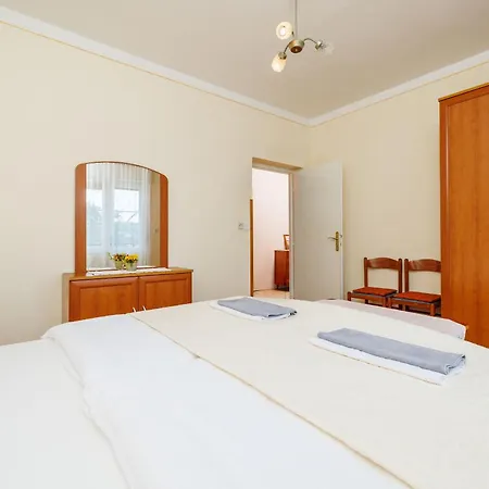 Josip R * Supetarska Draga