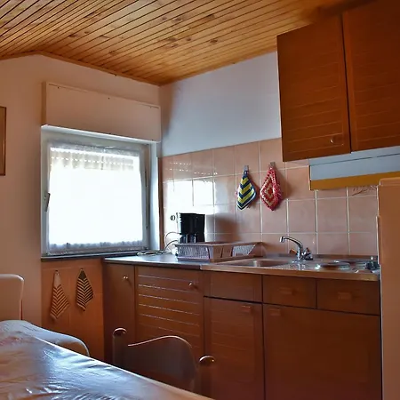 Josip R Apartment