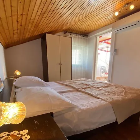 Apartment Josip R Supetarska Draga