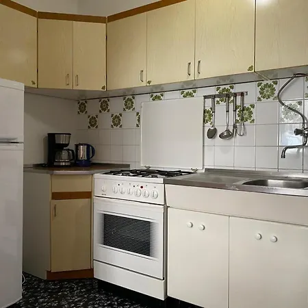 Josip R Apartment
