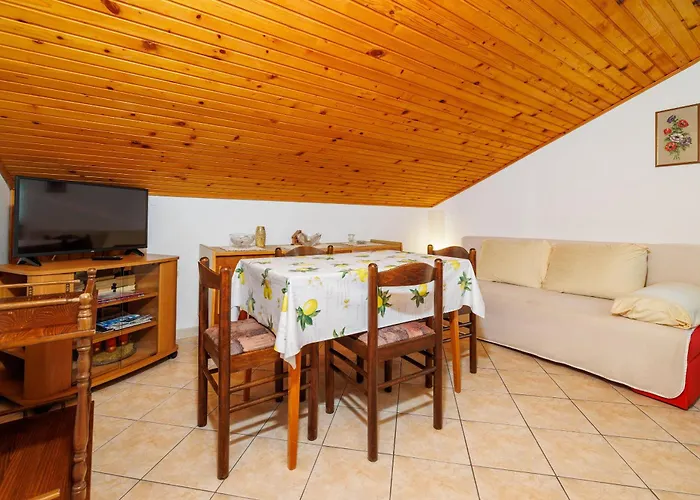 Josip R Apartman Supetarska Draga