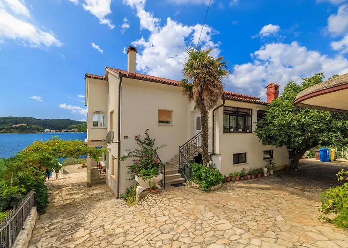 Apartman Josip R *