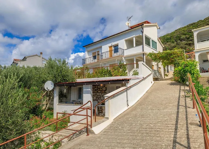 Apartman Josip R *