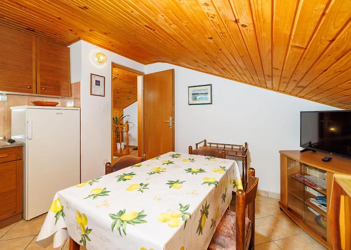 Apartman Josip R *