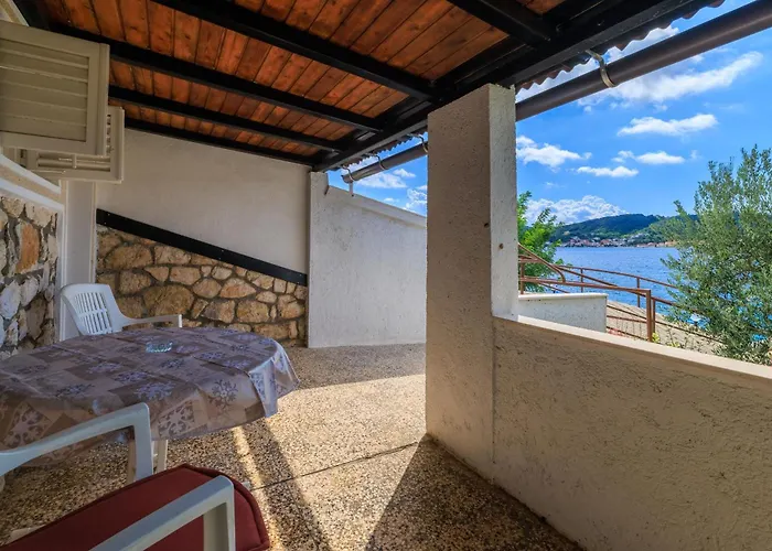 Apartman Josip R *