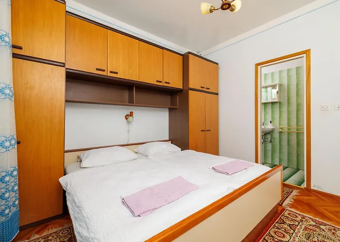 Apartman Josip R *